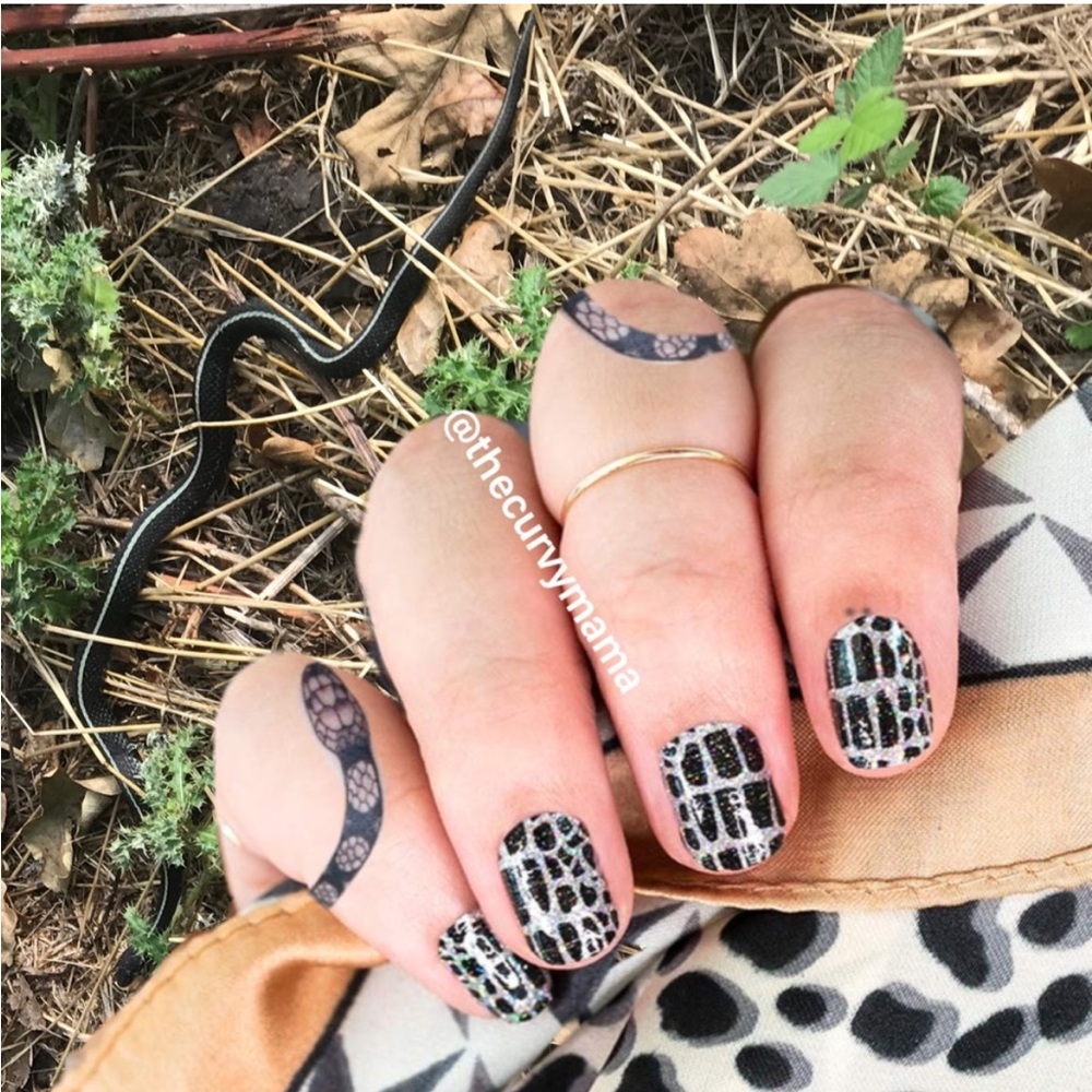 5/$25 RANDOM MYSTERY COLOR STREET nail wraps - Picture 12 of 15